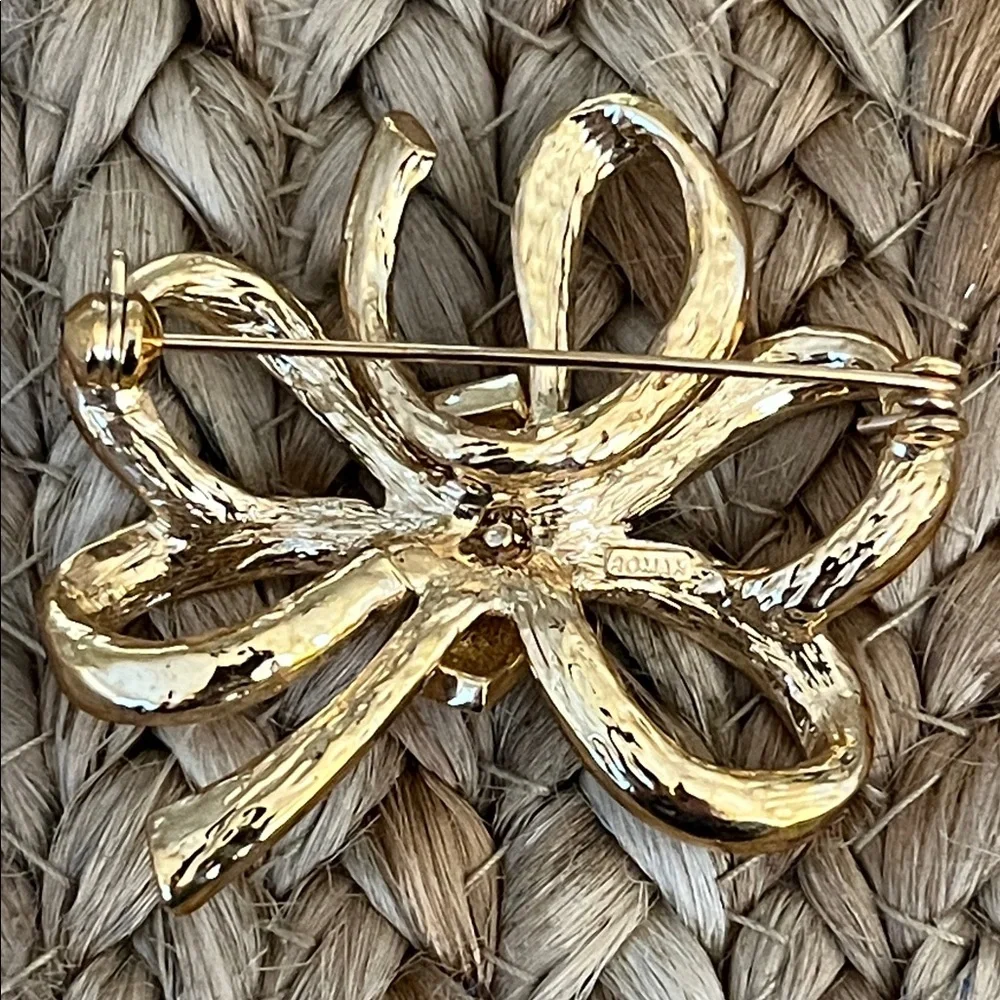 Vintage Roman‎ Gold Tone and Red Enamel Bow Brooch with Rhinestones